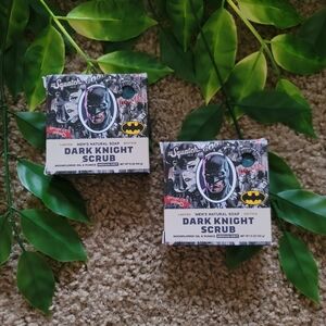 Dr. Squatch Dark Knight Scrub Bricc x2